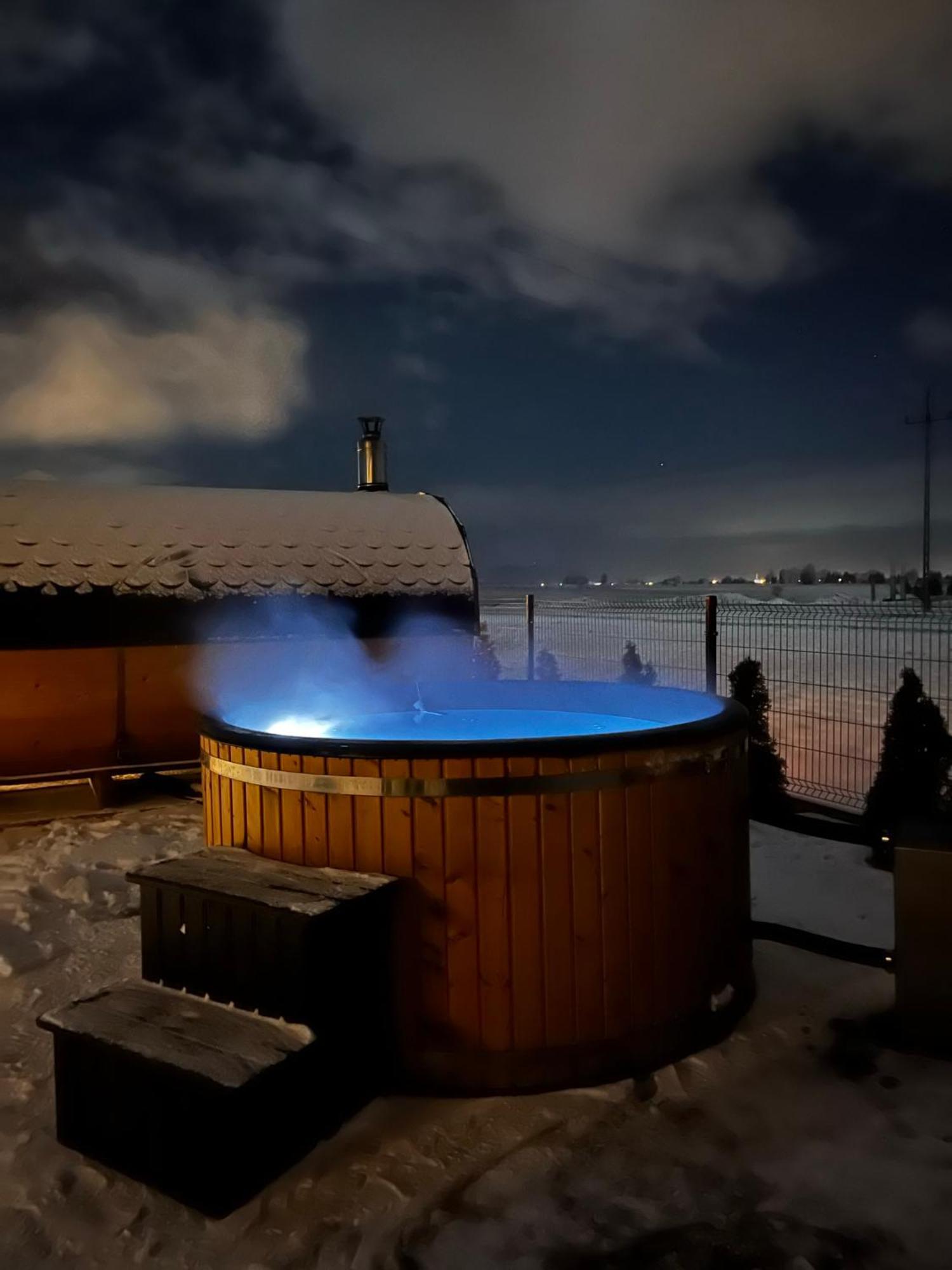 Dziki Raj - Z Widokiem Na Tatry Oraz Babia Gore *